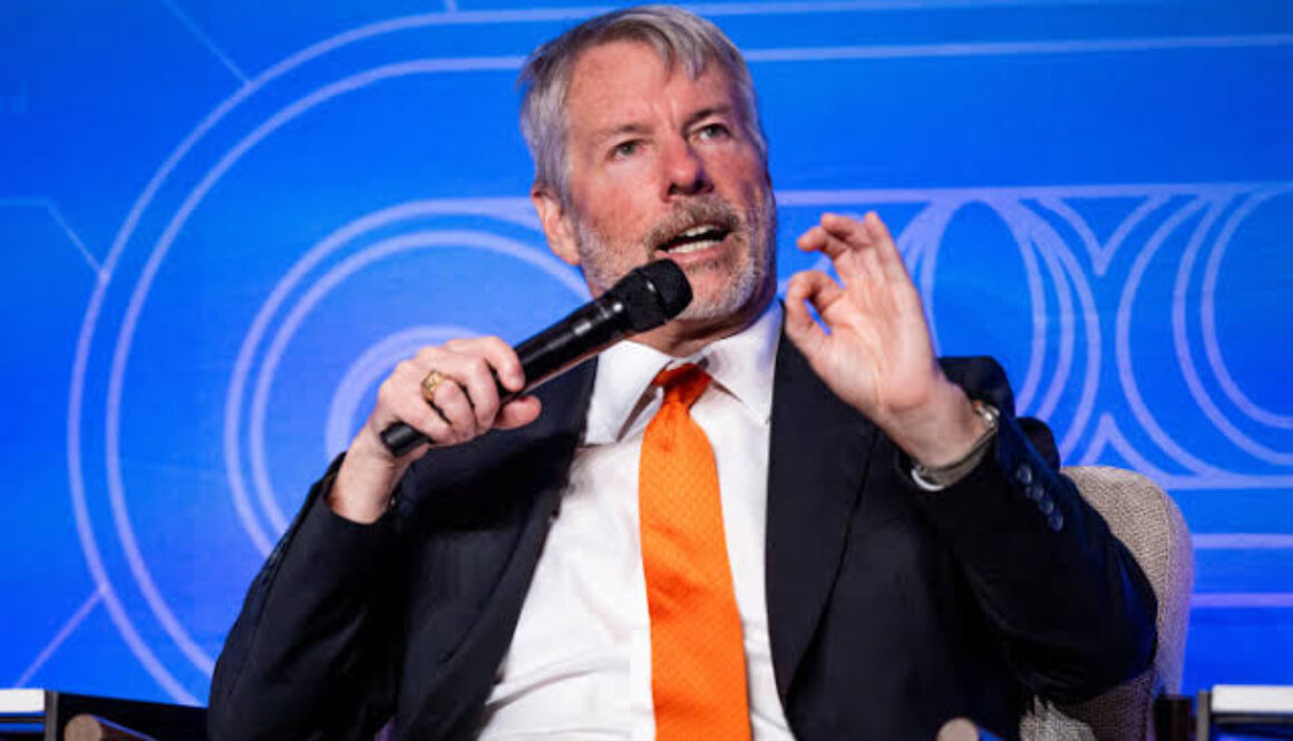 ‘We’re Back,’ Says Saylor: Is Strategy About to Buy Bitcoin Again?