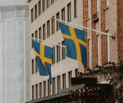 Riksbank urges lawmakers to authorize digital krona as stablecoins gain ground